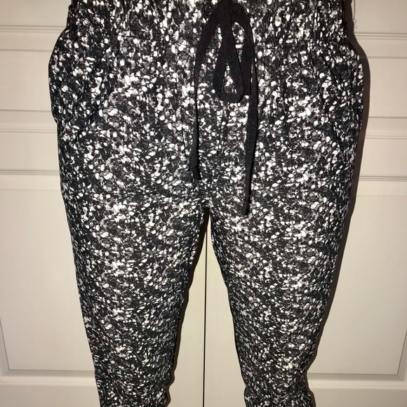 lululemon athletica Pants - Luluemon Athletica drawstring ankle pants